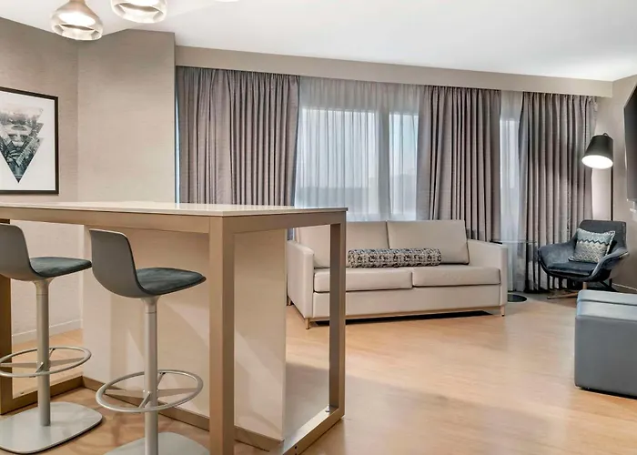 Radisson Plaza Hotel And Suites Kalamazoo